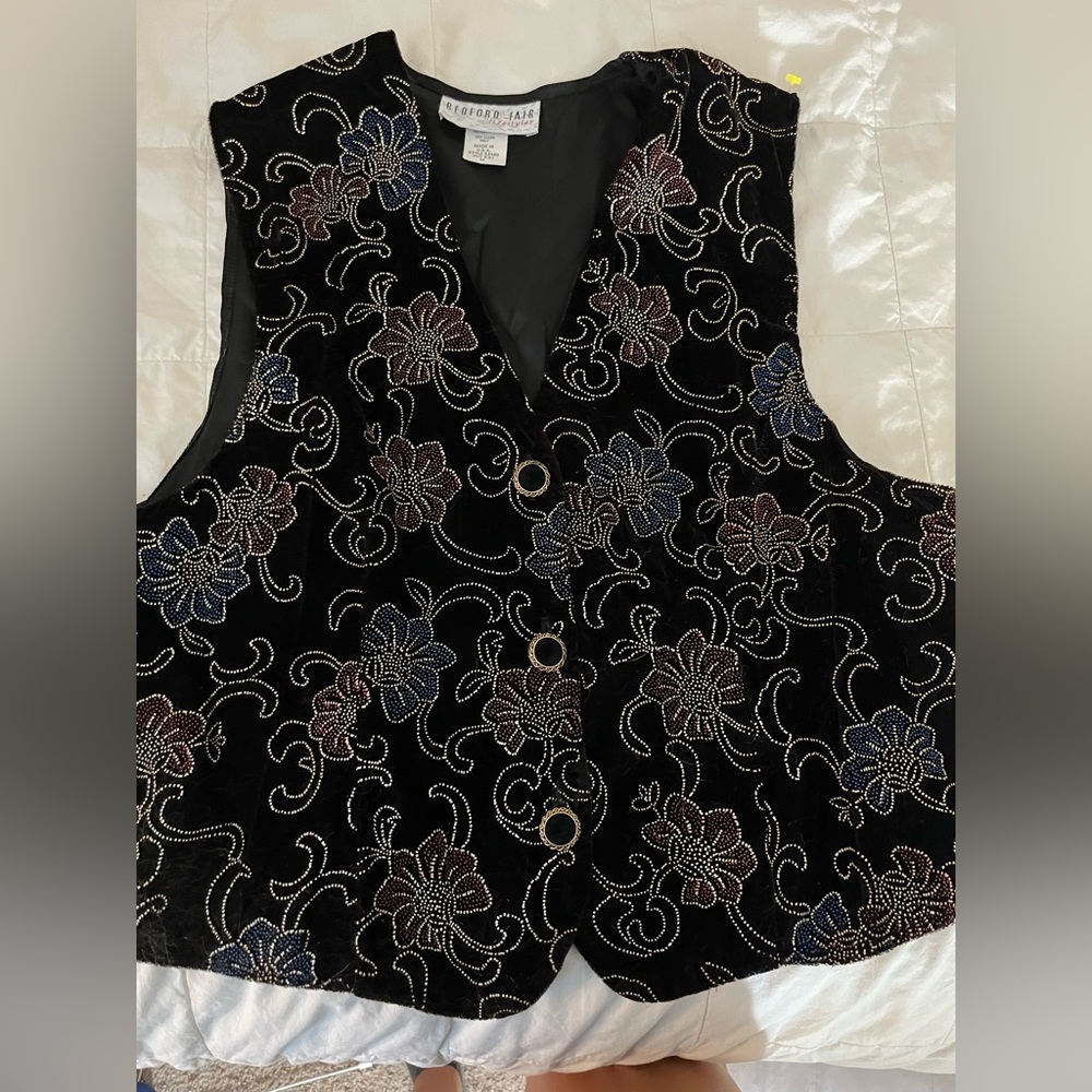Black Floral Embroidered Vest